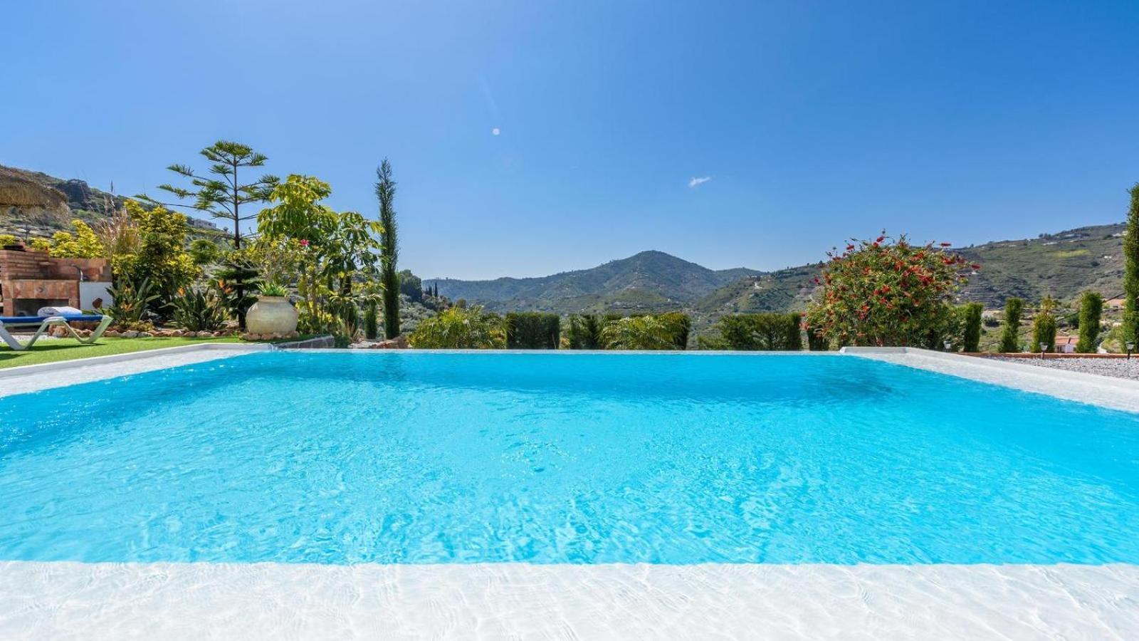 Villa Las Palmeras De Torrox By Ruralidays 외부 사진